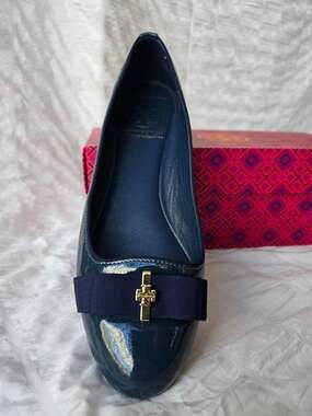TORY BURCH Trudy navy blue patent grosgrain bow ballet smoking flats Size 6.5